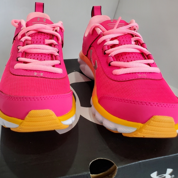 Under Armor Assert 8 Running Shoes - Picture 2 of 8